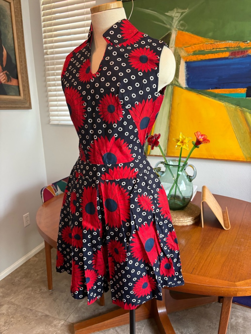 Vintage 60s Sleeveless Navy Playsuit with Red Floral Print - Picture 5 of 12
